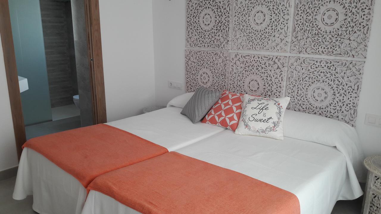 Hostal Cervantes Playa Garrucha Exterior foto